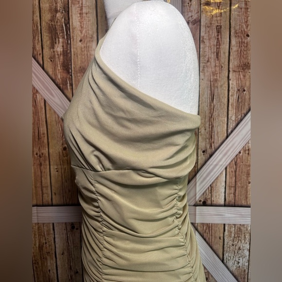 For ever 21 Stylish Halter Dress in Beige/green mini Dress size M (I) - Picture 8 of 11
